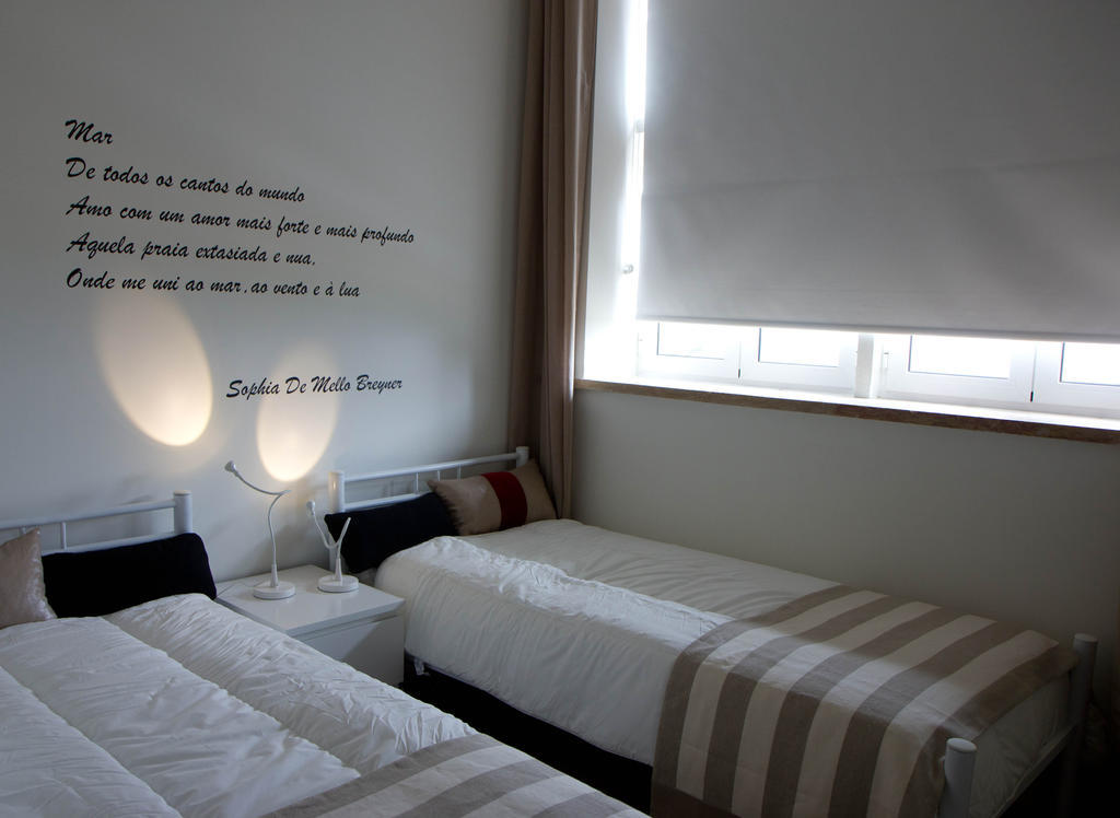 Hotel Turismo do Seculo Estoril Habitación foto A wall decal in a bedroom