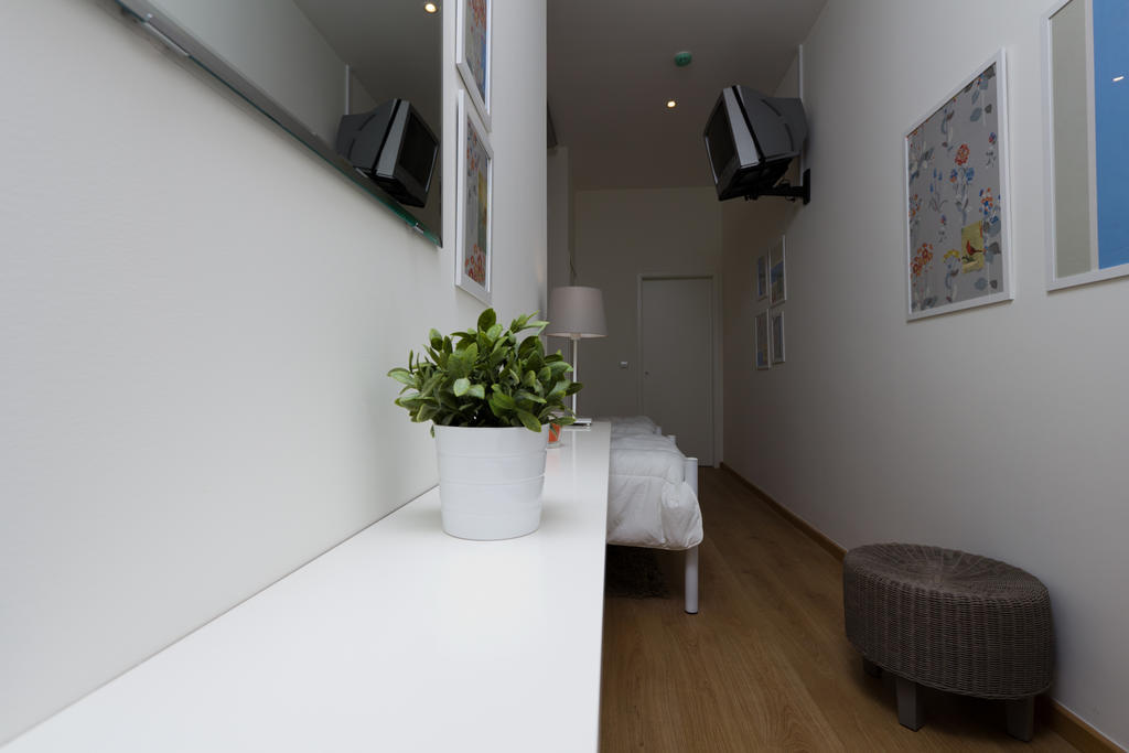 Hotel Turismo do Seculo Estoril Habitación foto A typical bedroom at the University of Nottingham's halls of residence