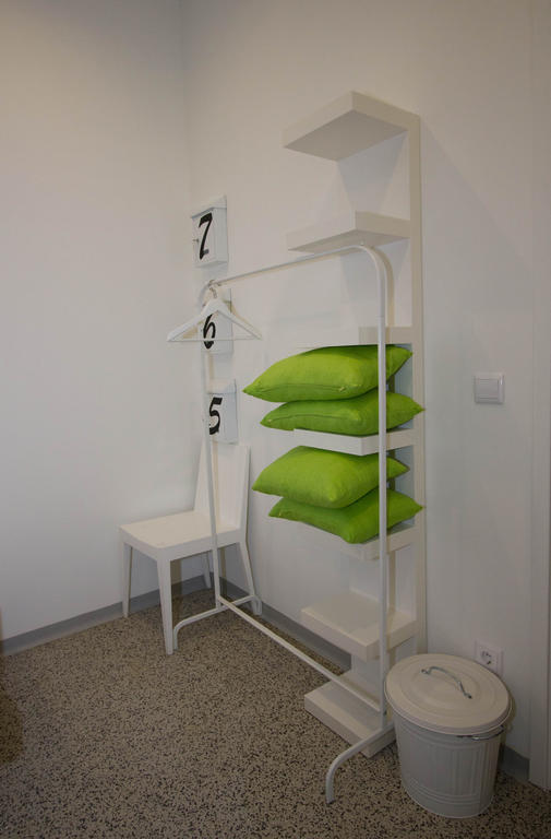 Hotel Turismo do Seculo Estoril Habitación foto A coat rack with a chair