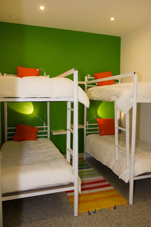 Hotel Turismo do Seculo Estoril Habitación foto Bunk beds