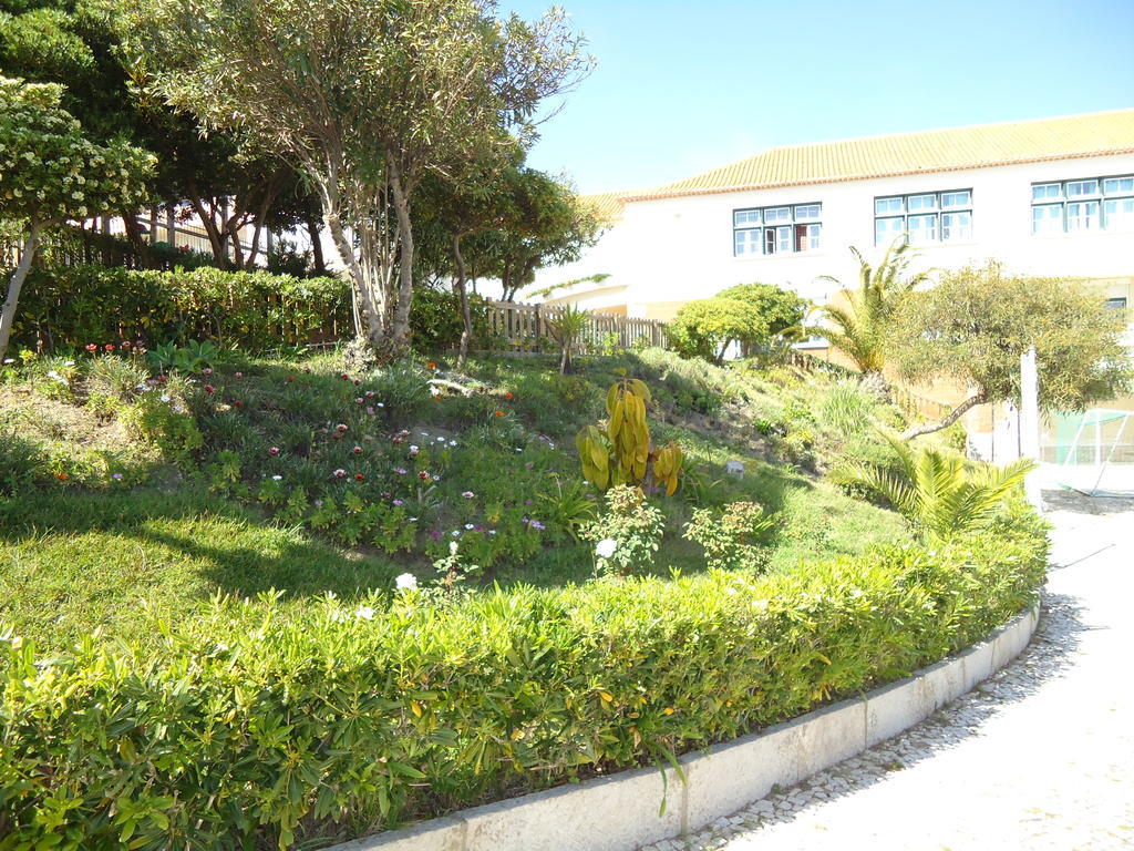 Hotel Turismo do Seculo Estoril Exterior foto The campus of the University of Patras